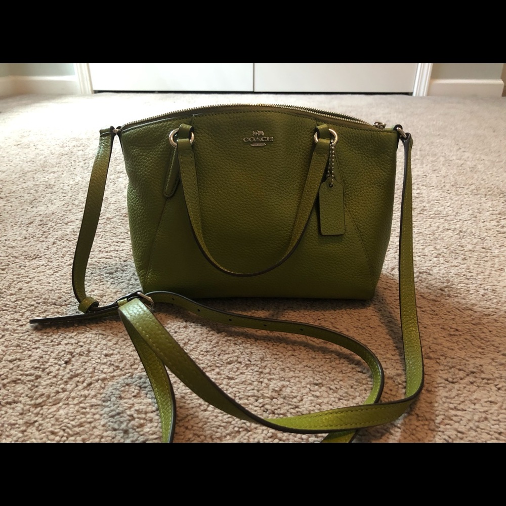 Coach Cross Body Purse - lime Green